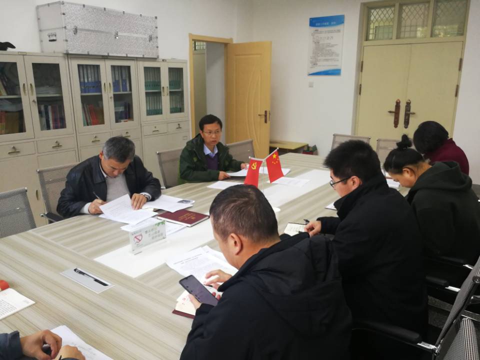 学院书记李元东发言